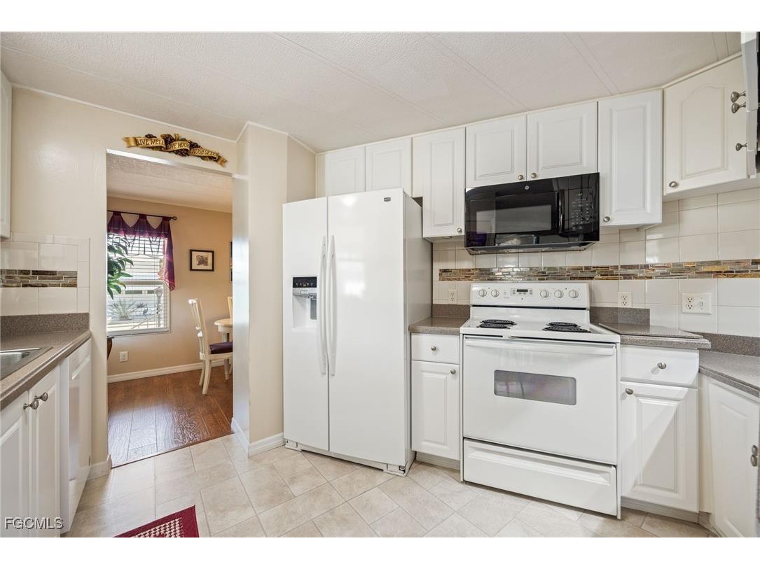 111 Snead Drive North Fort Myers FL 33903 2026006586 image12
