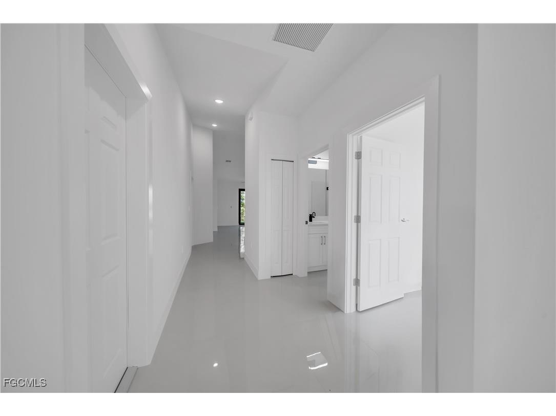 1110-1112 Eisenhower Boulevard Lehigh Acres FL 33974 2025009473 image26