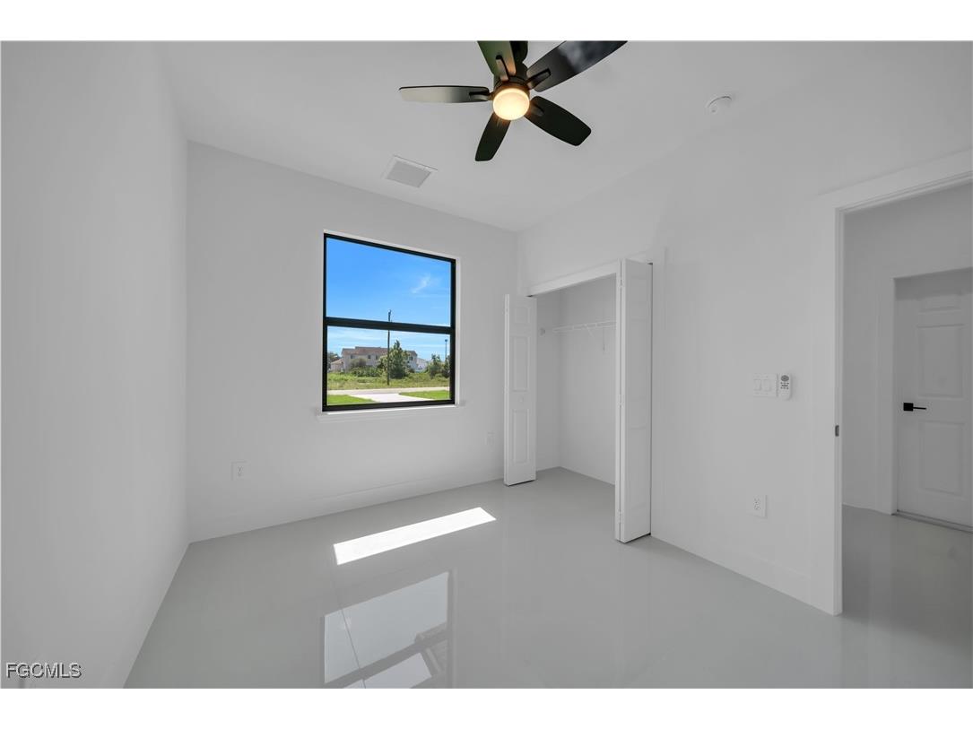 1110-1112 Eisenhower Boulevard Lehigh Acres FL 33974 2025009473 image28