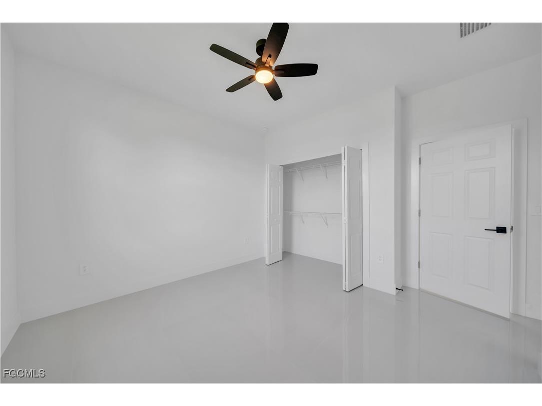 1110-1112 Eisenhower Boulevard Lehigh Acres FL 33974 2026003559 image27