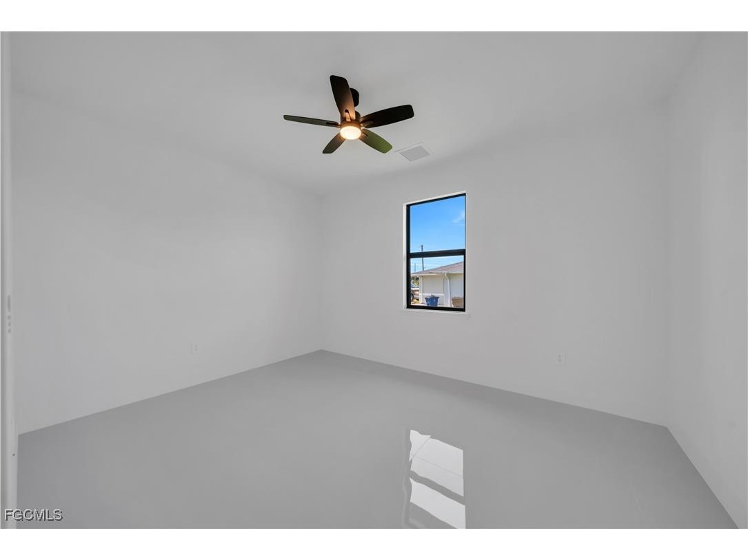 1110-1112 Eisenhower Boulevard Lehigh Acres FL 33974 2026003559 image33