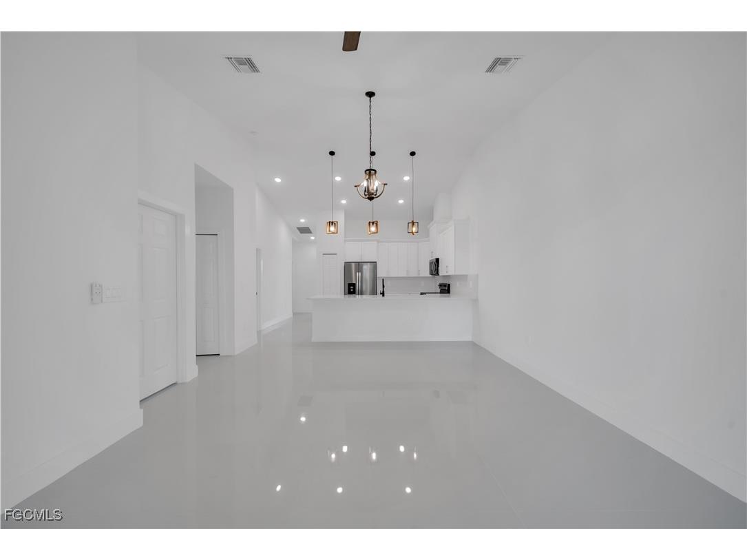 1110 Eisenhower Boulevard Lehigh Acres FL 33974 2025021073 image14