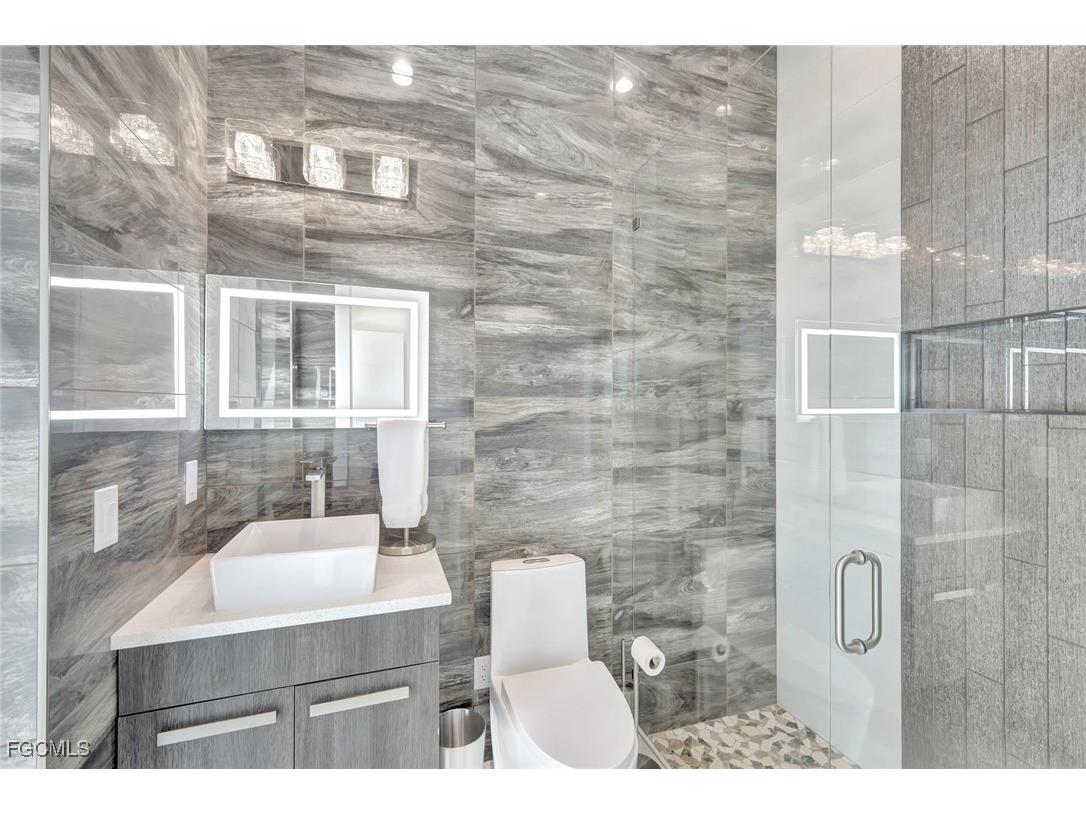 1110 Lenox Court Cape Coral FL 33904 2025018860 image26