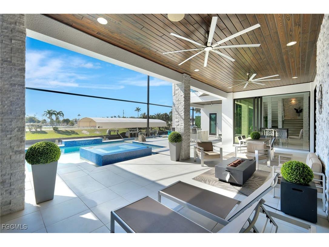 1110 Lenox Court Cape Coral FL 33904 2025018860 image30