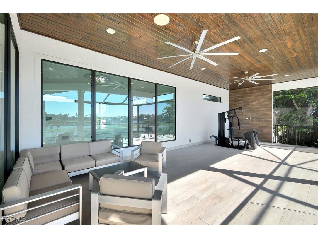 1110 Lenox Court Cape Coral FL 33904 2025018860 image36