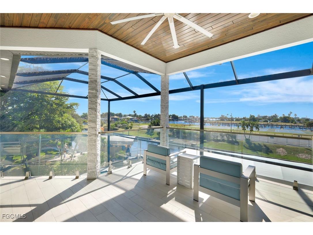 1110 Lenox Court Cape Coral FL 33904 2025018860 image39