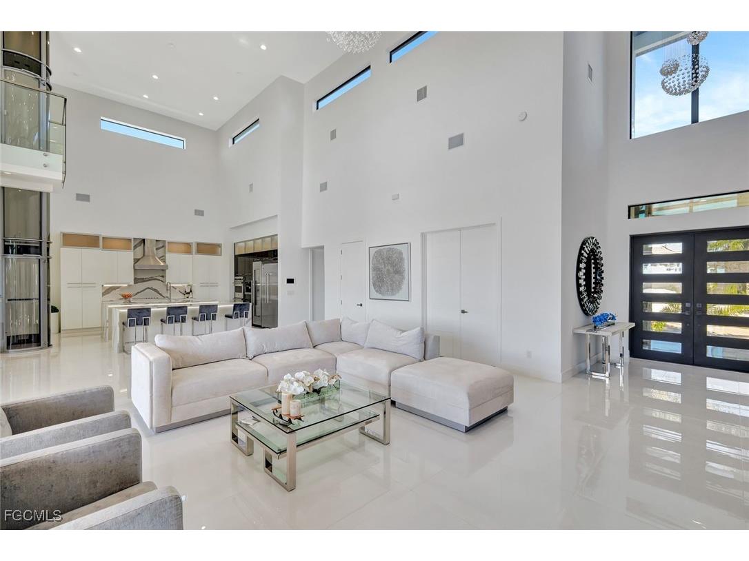 1110 Lenox Court Cape Coral FL 33904 2025018860 image7