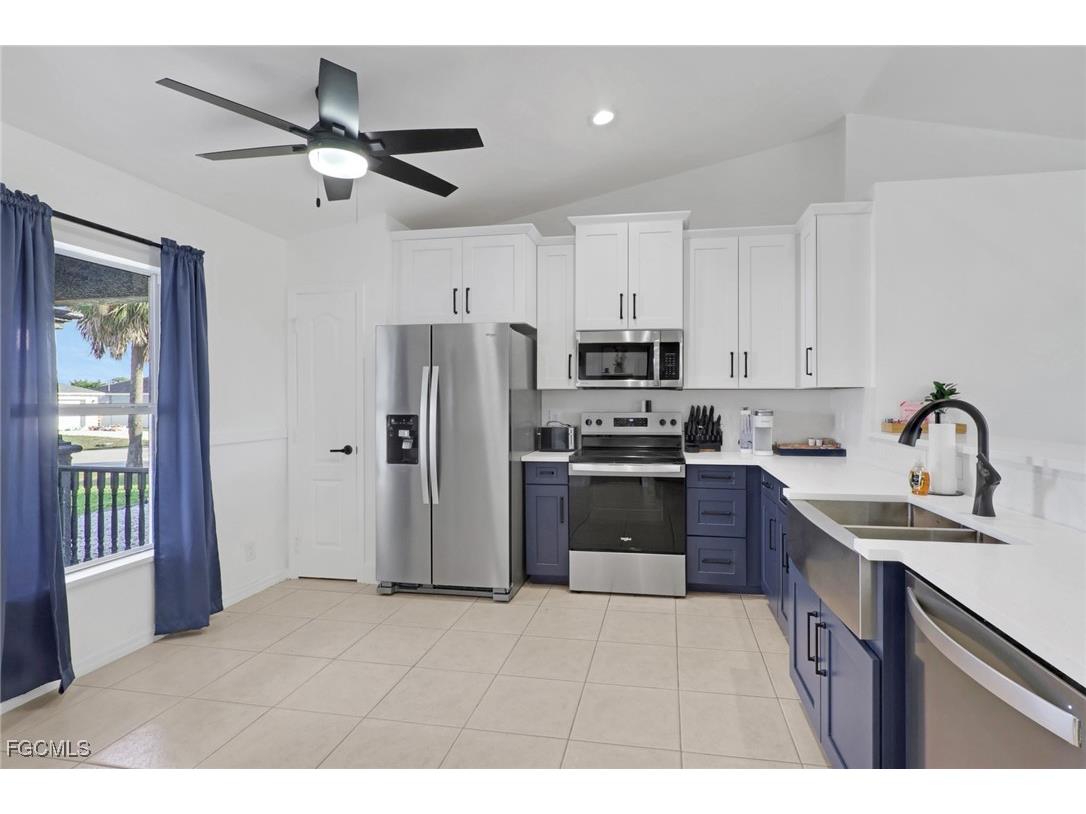 1110 NE 6th Place Cape Coral FL 33909 2026003907 image10