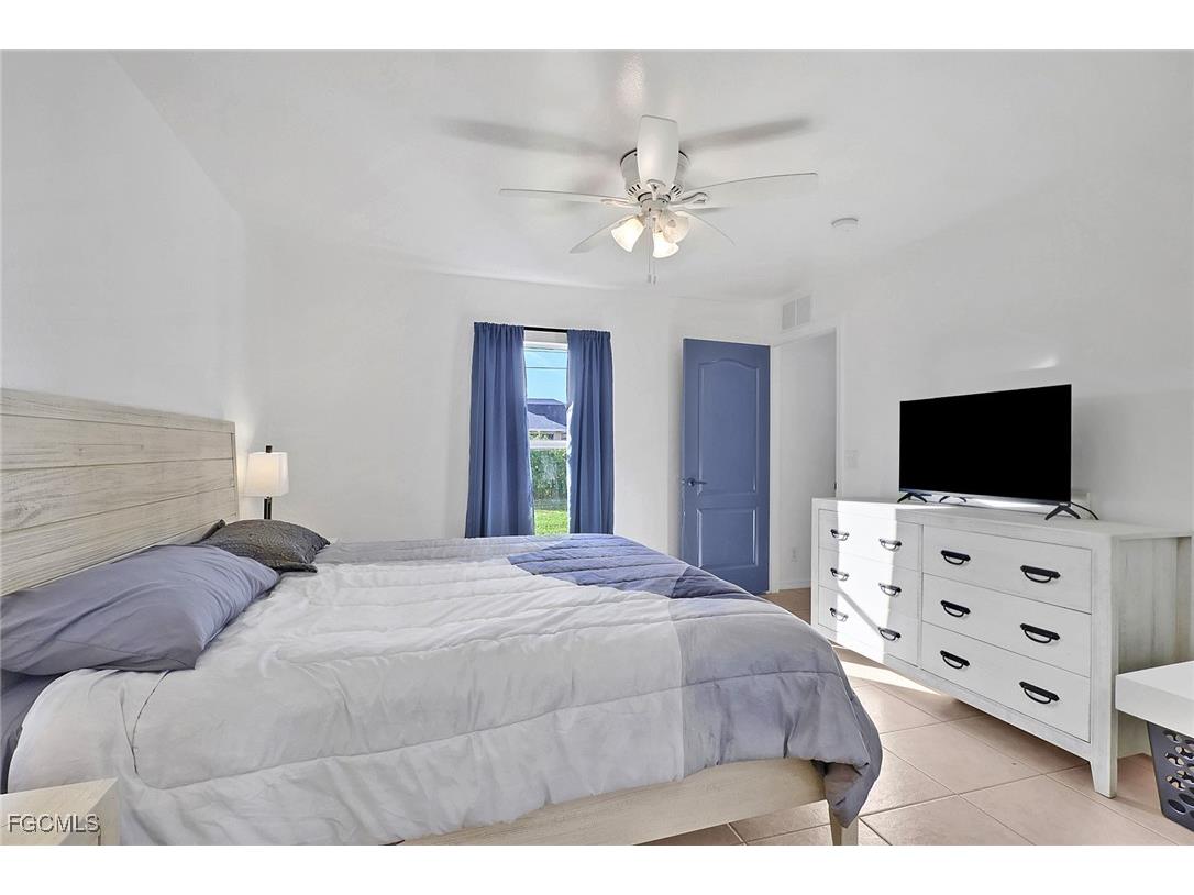 1110 NE 6th Place Cape Coral FL 33909 2026003907 image20