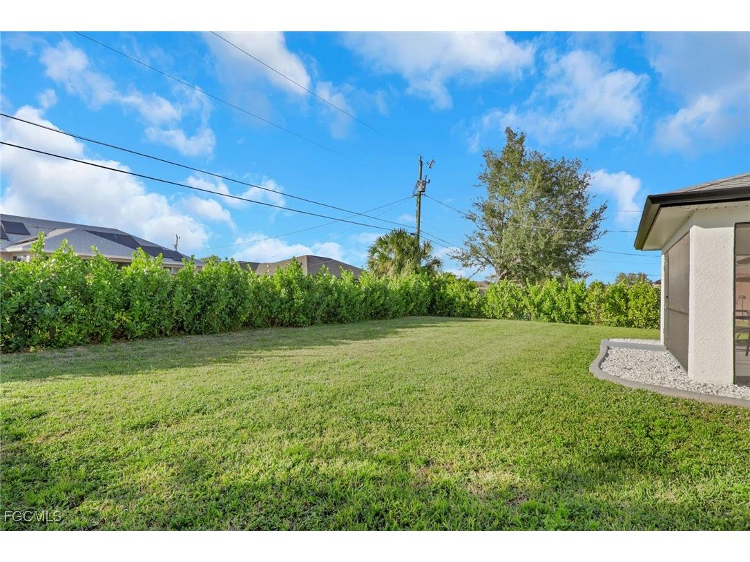 1110 NE 6th Place Cape Coral FL 33909 2026003907 image33