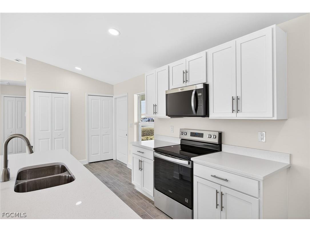 1110 NW 19th Street Cape Coral FL 33993 2026006868 image2