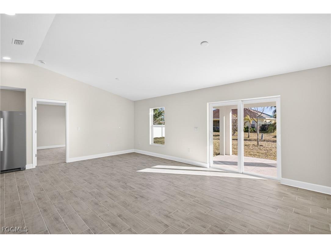1110 NW 19th Street Cape Coral FL 33993 2026006868 image3