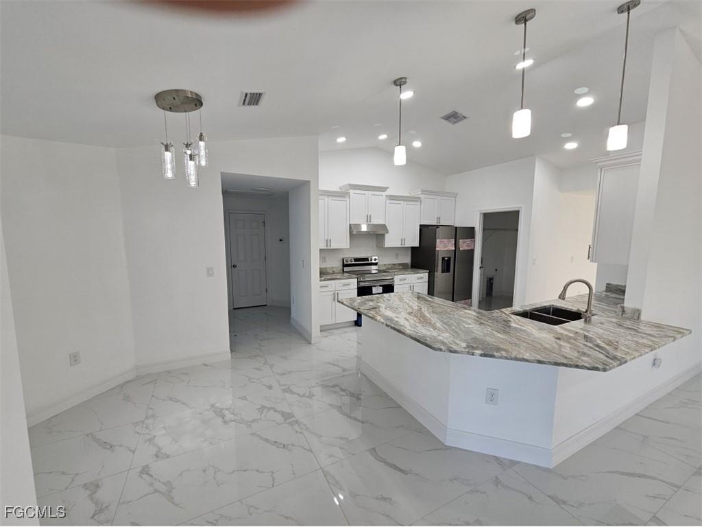 1110 Plumosa Avenue Lehigh Acres FL 33972 2025017212 image3