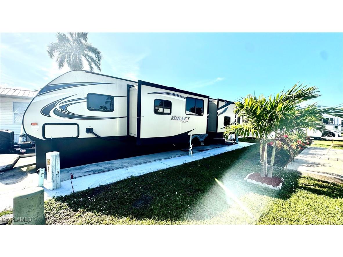 11102 Stardust Drive Fort Myers FL 33908 225035348 image1