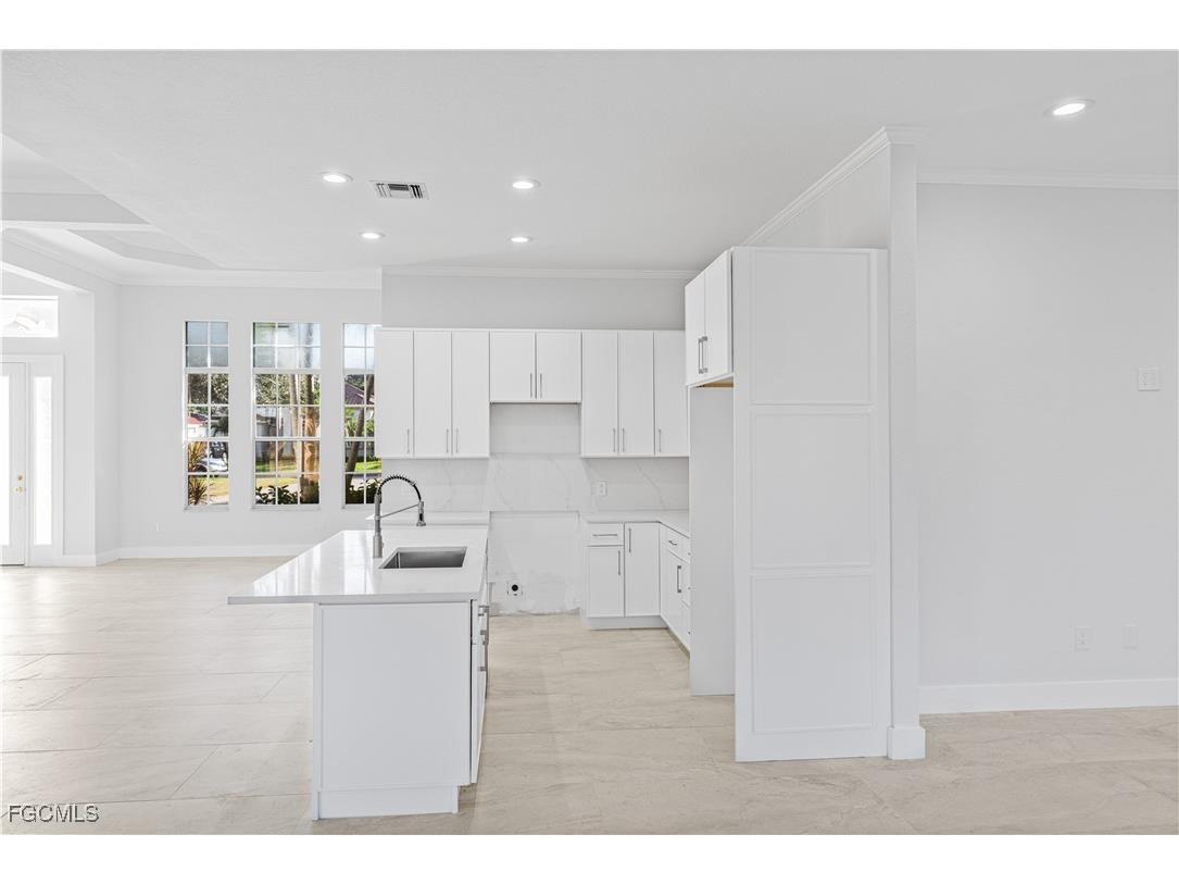 11105 Sea Tropic Lane Fort Myers FL 33908 2025023355 image17