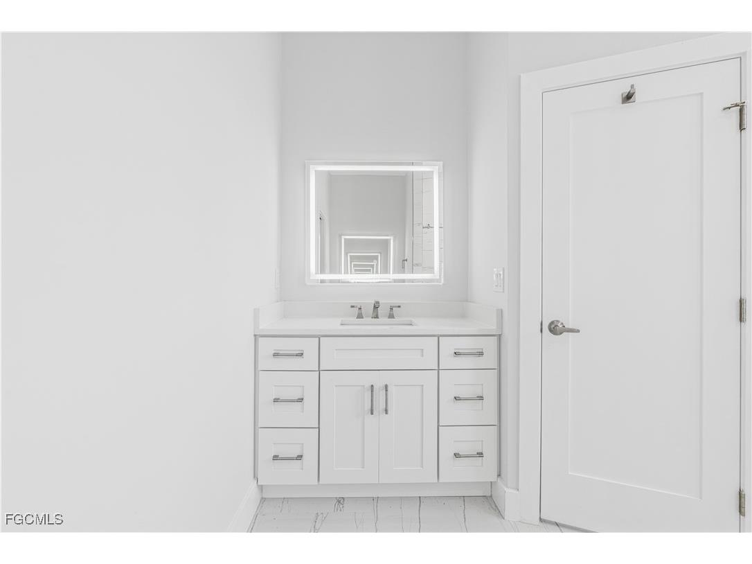 11105 Sea Tropic Lane Fort Myers FL 33908 2025023355 image32