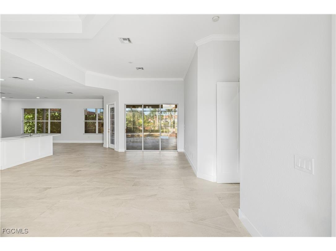 11105 Sea Tropic Lane Fort Myers FL 33908 2025023355 image6