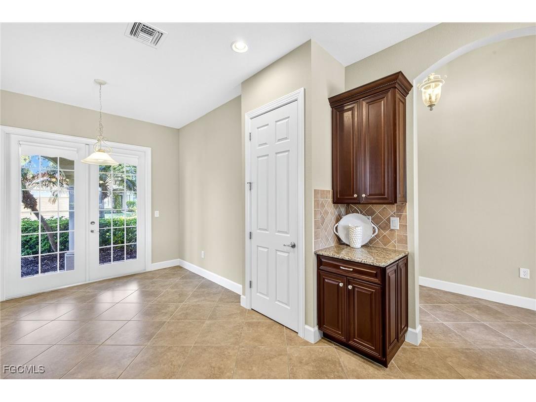 11107 Laughton Circle Fort Myers FL 33913 2025006742 image8