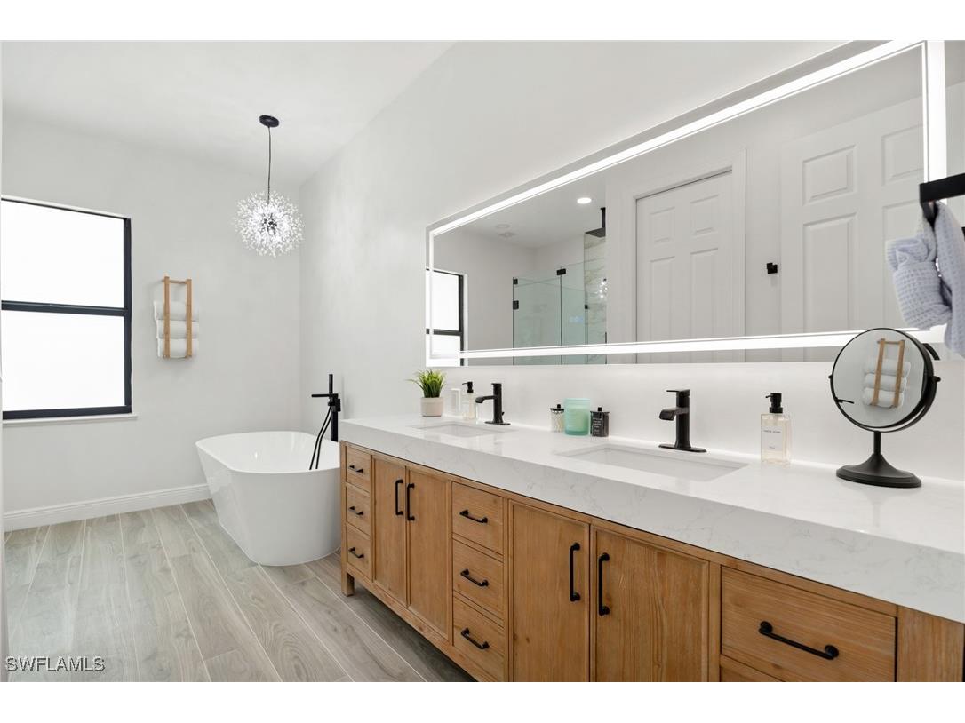 1111 Abbeville Court Marco Island FL 34145 225077410 image8