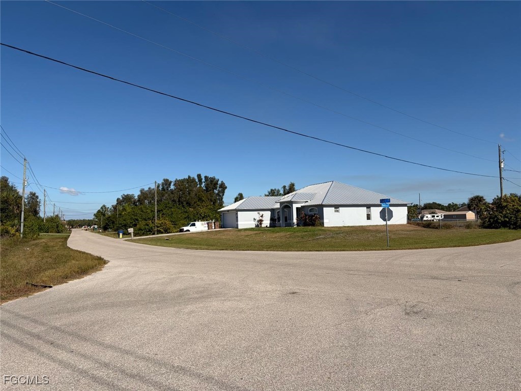 1111 Carl Avenue Lehigh Acres FL 33971 2025024882 image1