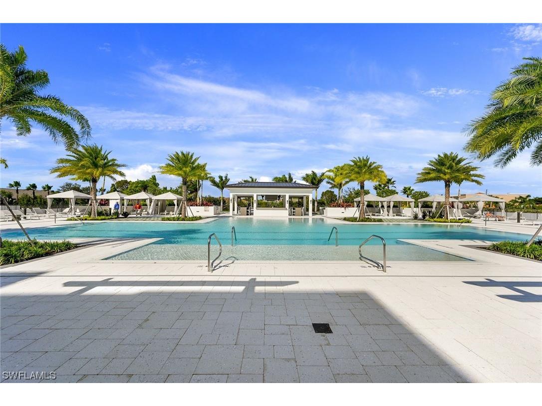 1111 Central #417A Naples FL 34102 224015851 image1