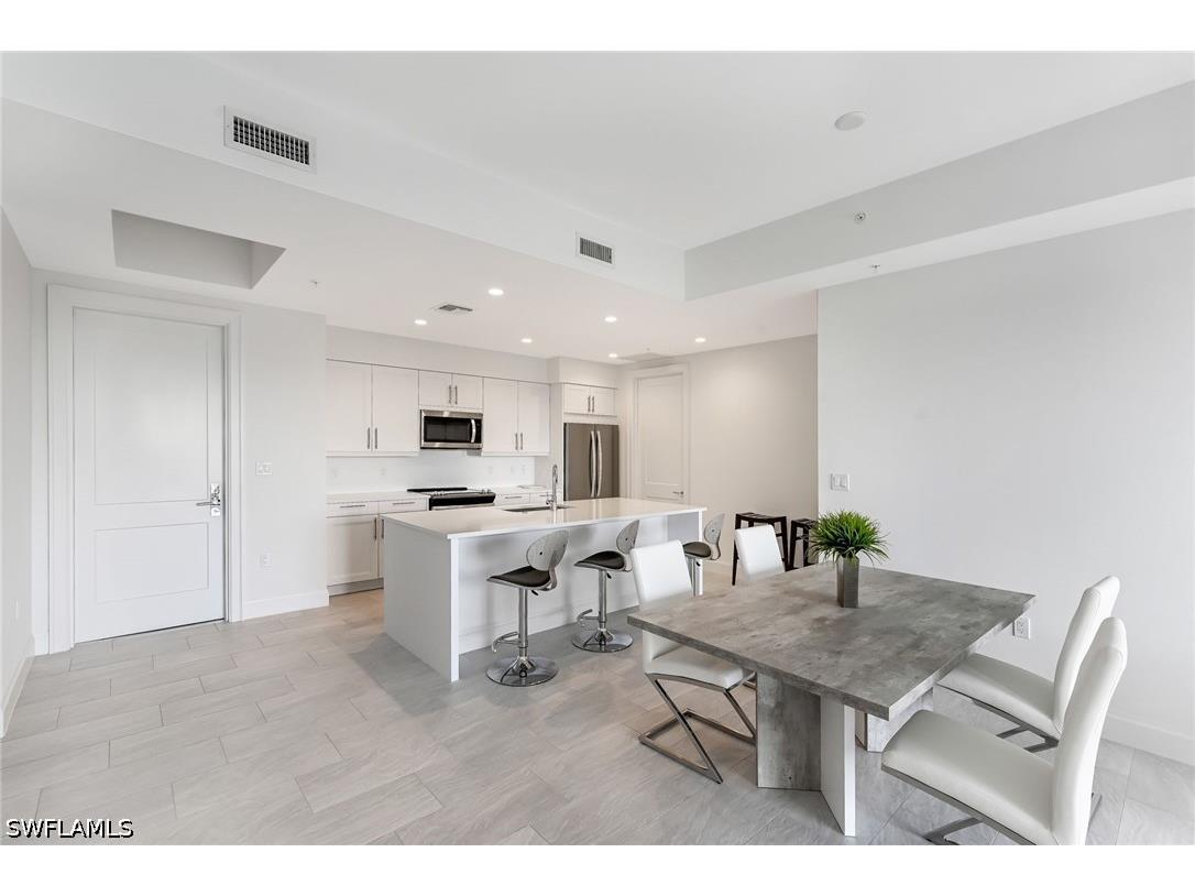 1111 Central #417A Naples FL 34102 226015550 image10