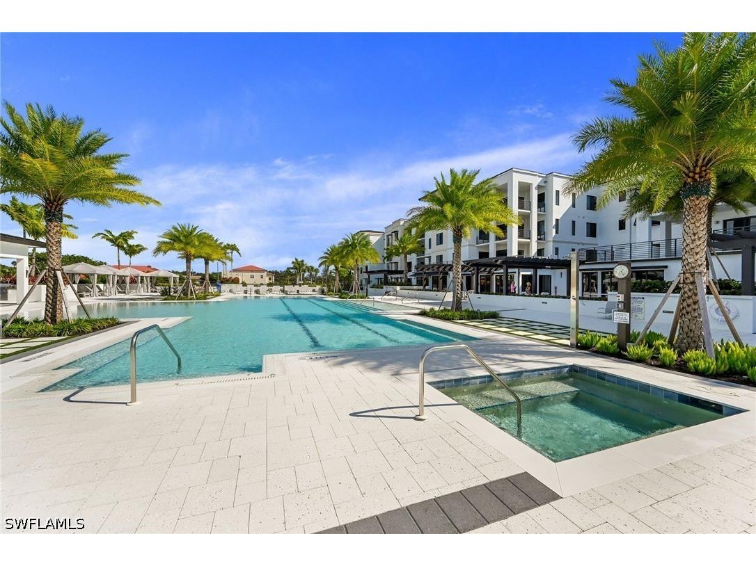 1111 Central #417A Naples FL 34102 226015550 image2