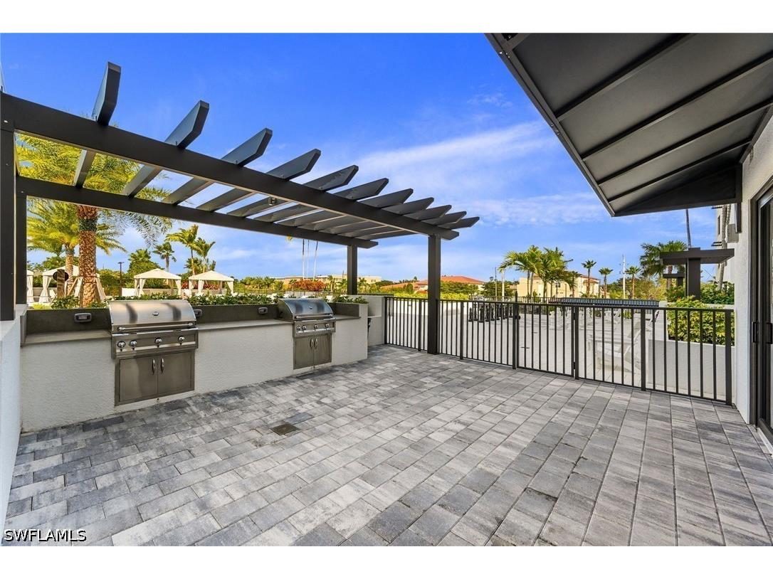 1111 Central #417A Naples FL 34102 226015550 image3