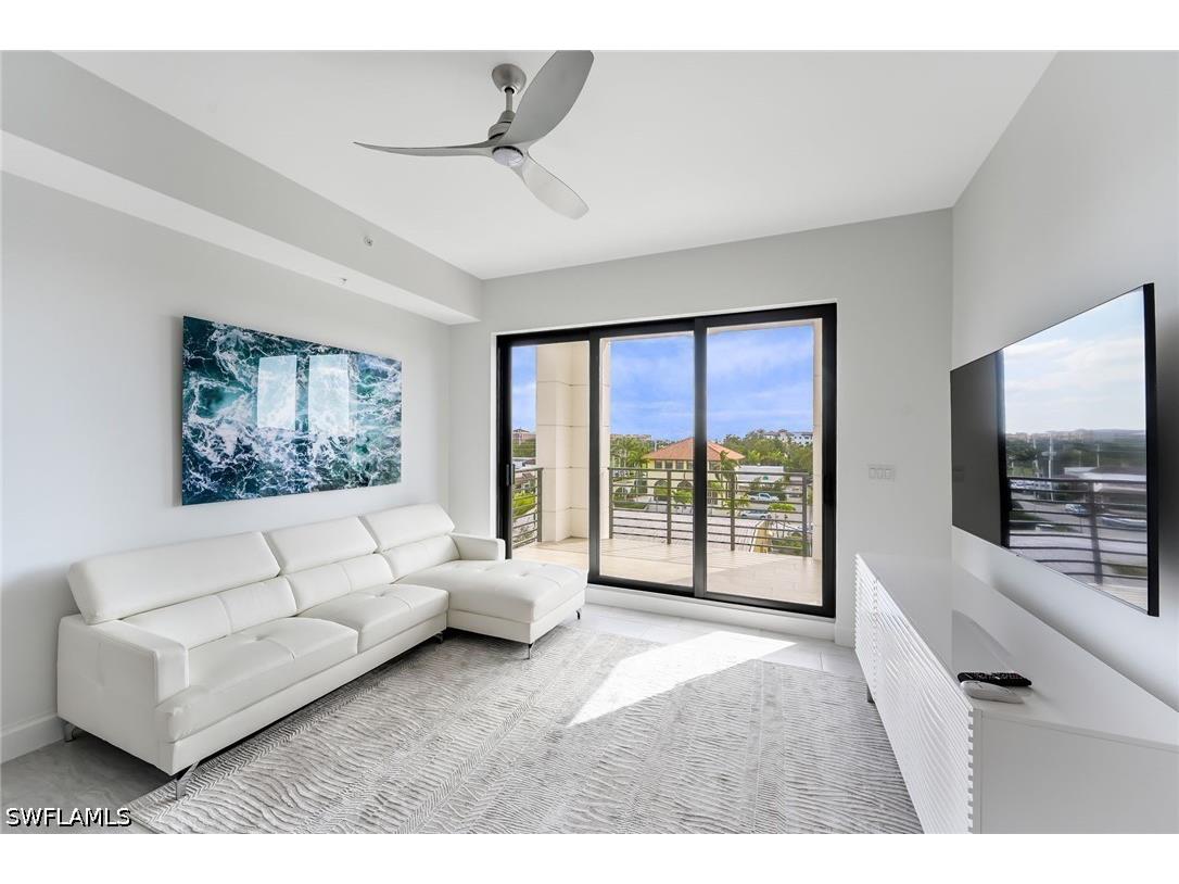 1111 Central #417A Naples FL 34102 226015550 image4