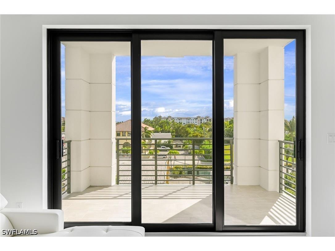 1111 Central #417S Naples FL 34102 226015543 image6