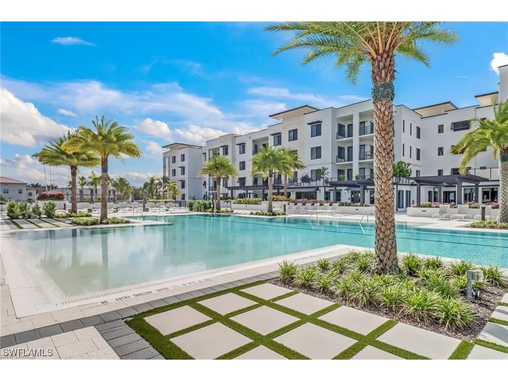 1111 Central Avenue #205 Naples FL 34102 223040627 image1