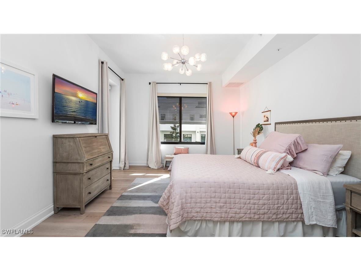 1111 Central Avenue #207 Naples FL 34102 226000800 image18