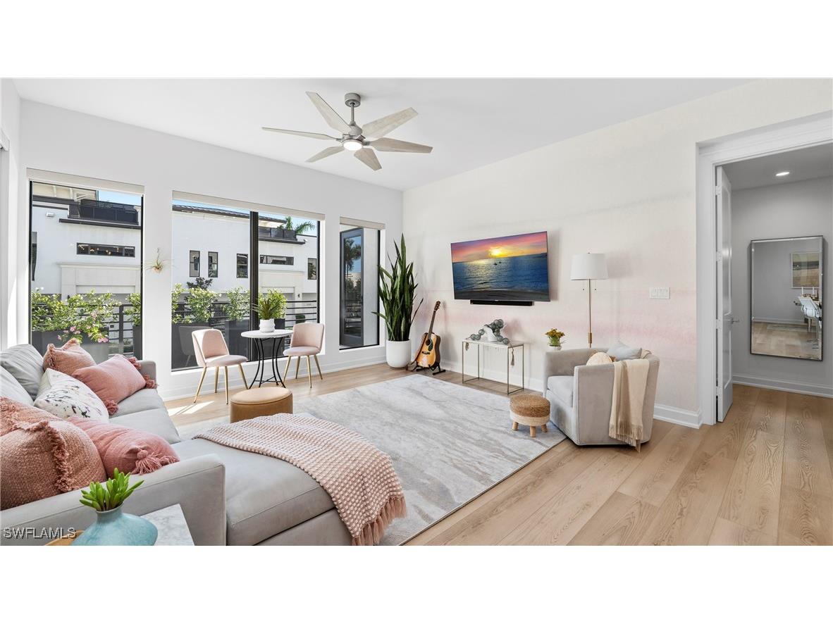 1111 Central Avenue #207 Naples FL 34102 226000800 image3