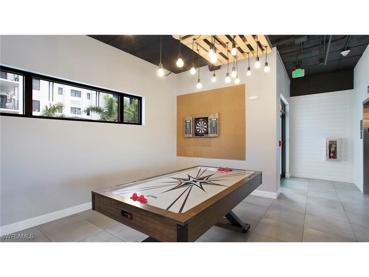 1111 Central Avenue #207 Naples FL 34102 226000800 image32