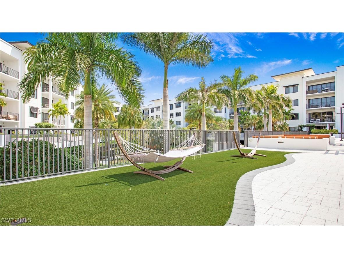 1111 Central Avenue #207 Naples FL 34102 226000800 image38
