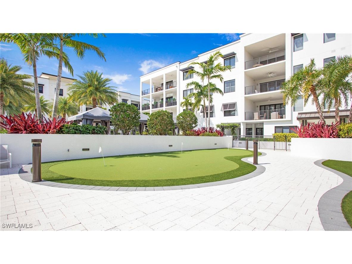 1111 Central Avenue #207 Naples FL 34102 226000800 image40