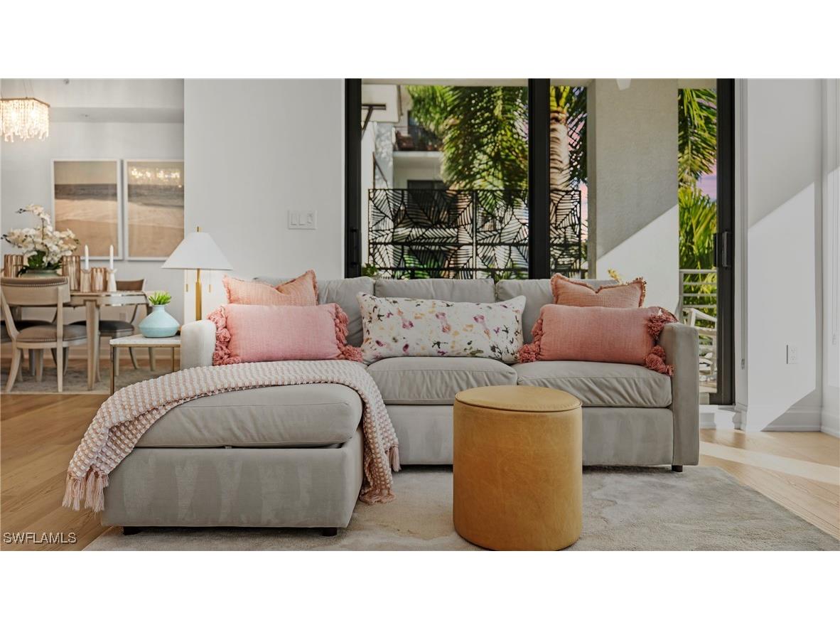 1111 Central Avenue #207 Naples FL 34102 226000800 image7