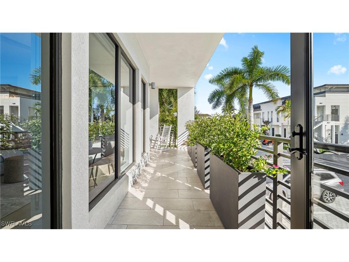 1111 Central Avenue #207 Naples FL 34102 226000800 image9