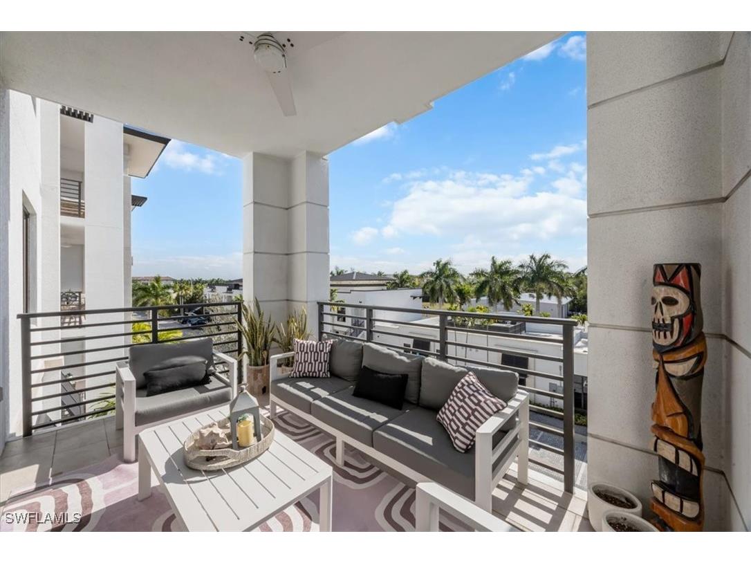 1111 Central Avenue #401 Naples FL 34102 225083501 image1