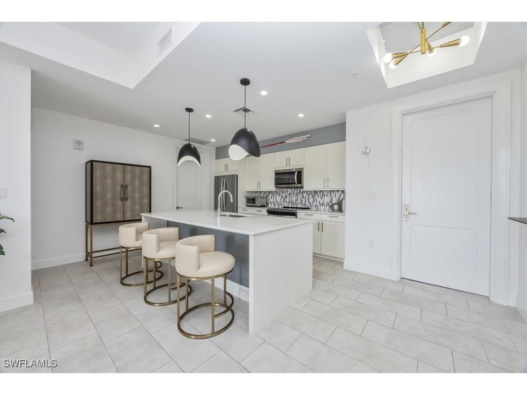 1111 Central Avenue #401 Naples FL 34102 225083501 image11