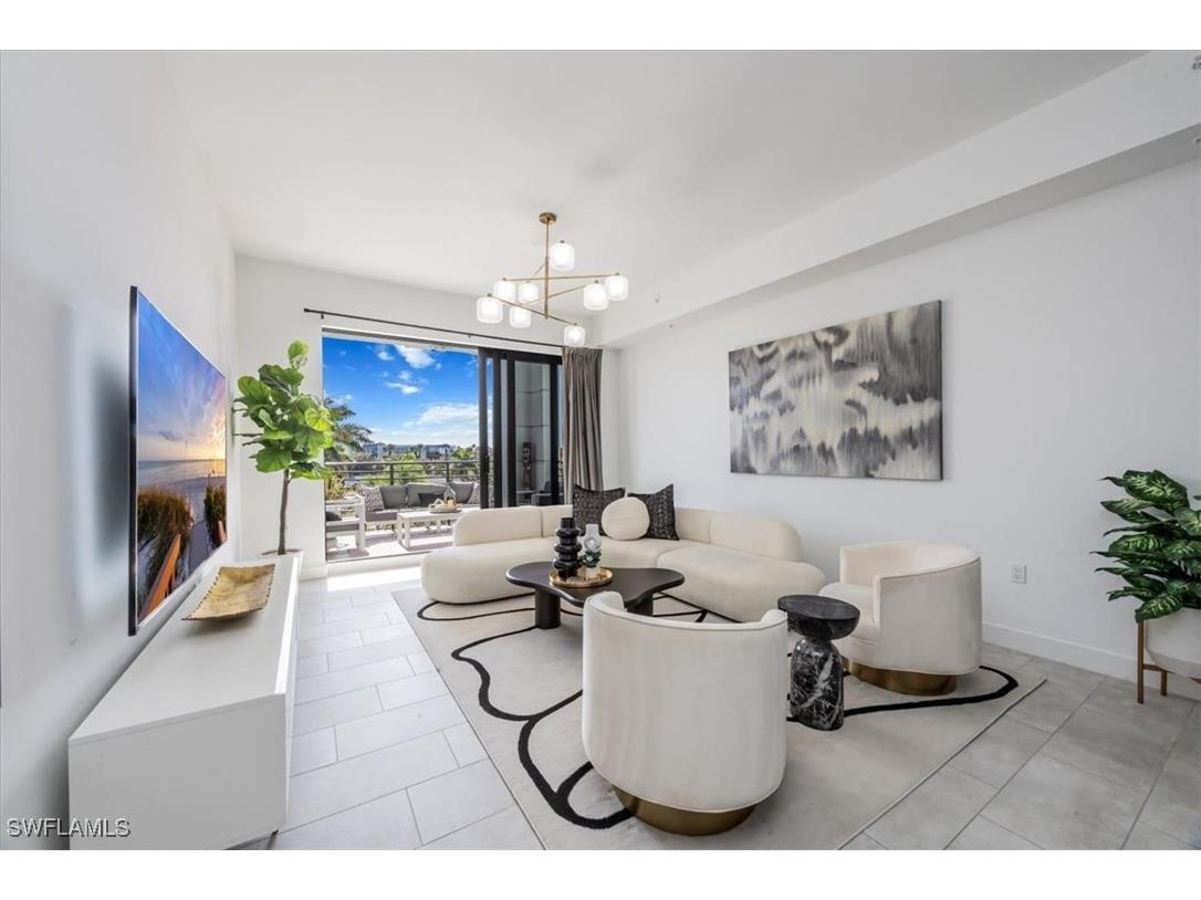 1111 Central Avenue #401 Naples FL 34102 225083501 image2