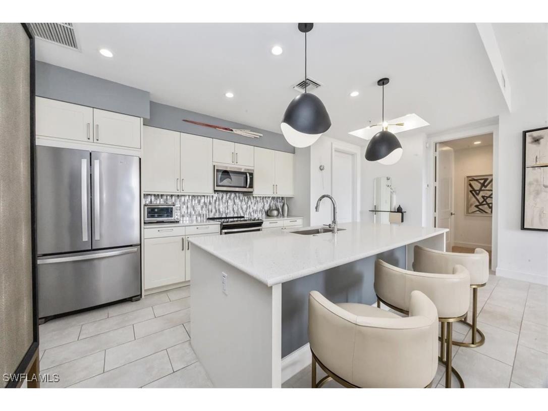 1111 Central Avenue #401 Naples FL 34102 225083501 image8
