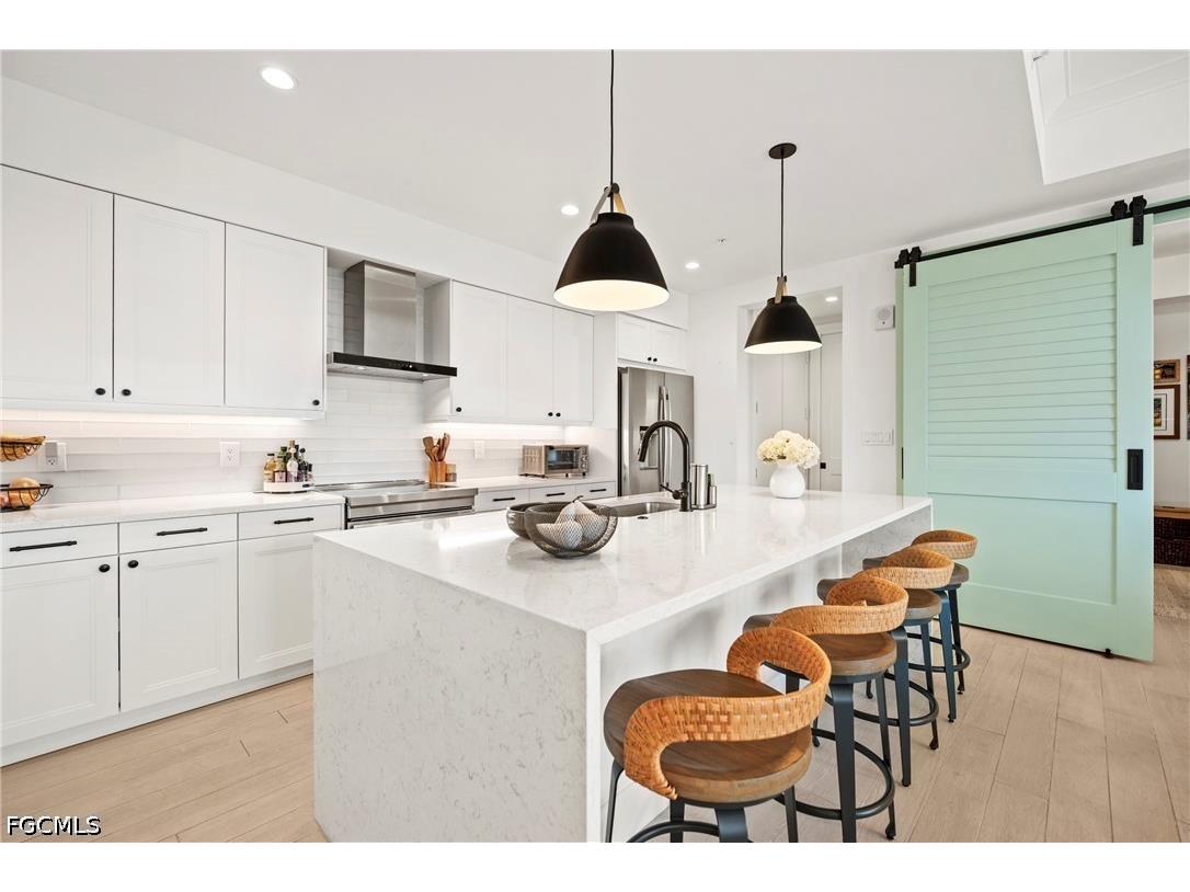1111 Central Avenue #403 Naples FL 34102 2026029158 image2