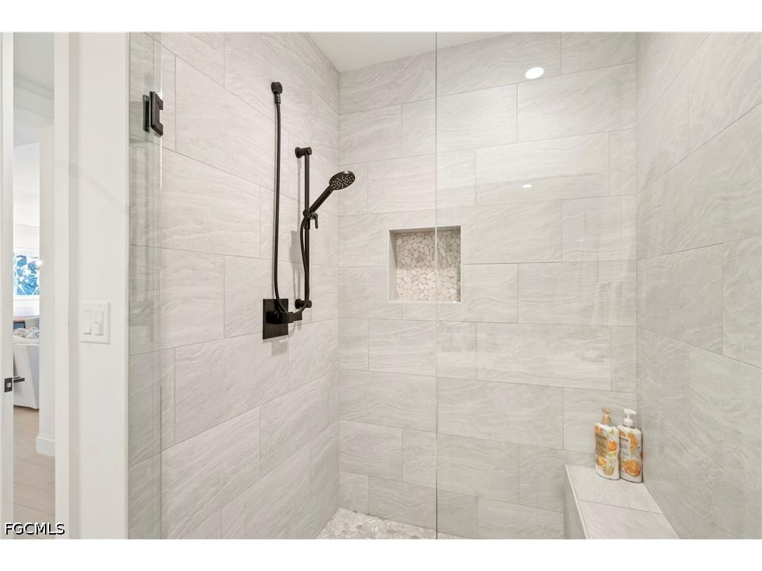 1111 Central Avenue #403 Naples FL 34102 2026029158 image24