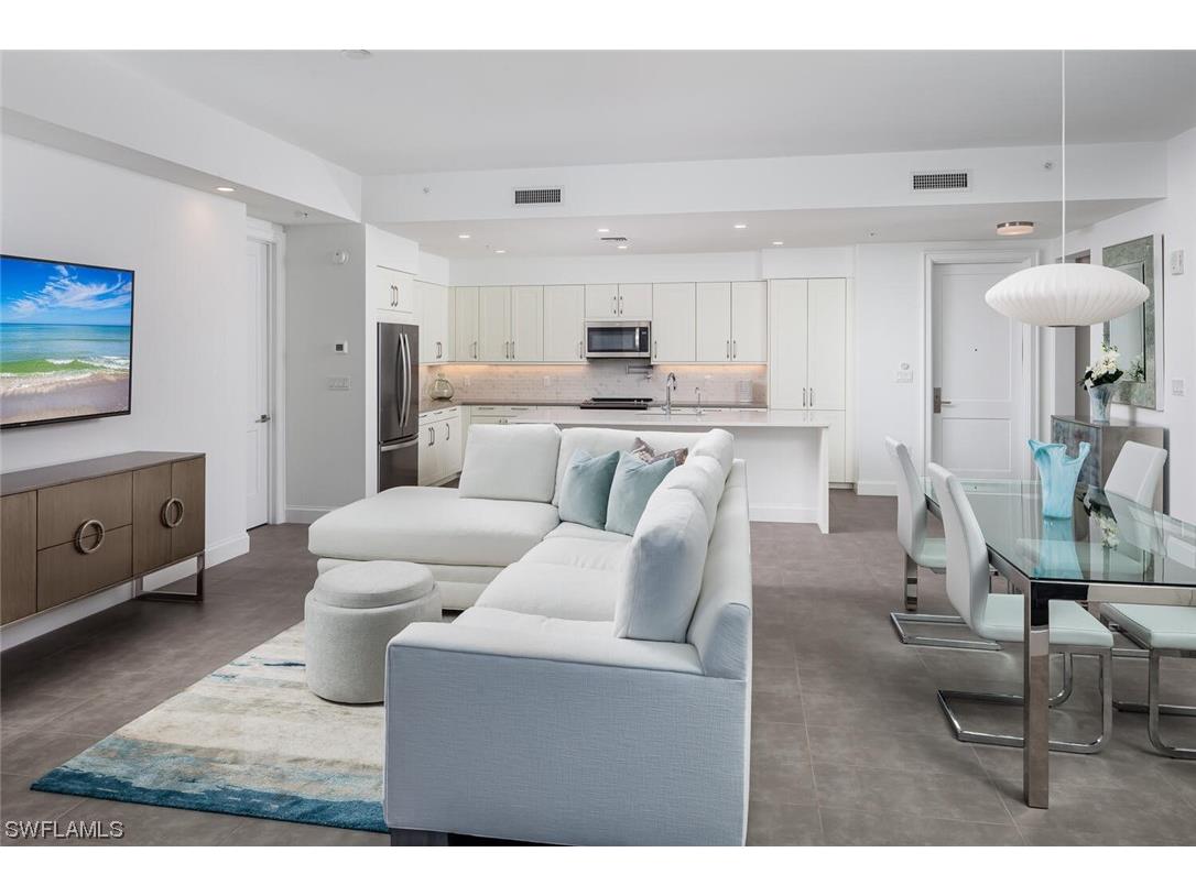 1111 Central Avenue #412 Naples FL 34102 223053632 image5