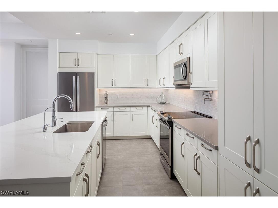 1111 Central Avenue #412 Naples FL 34102 223053632 image7