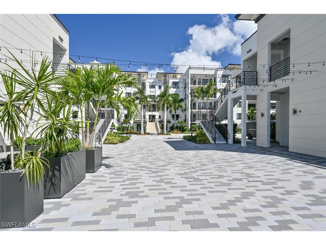 1111 Central Avenue #511 Naples FL 34102 226001725 image3