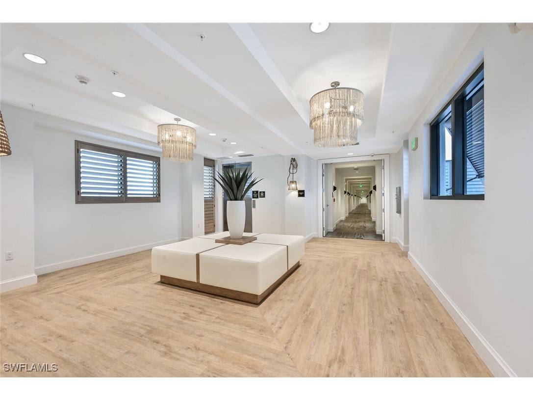 1111 Central Avenue #511 Naples FL 34102 226001725 image4