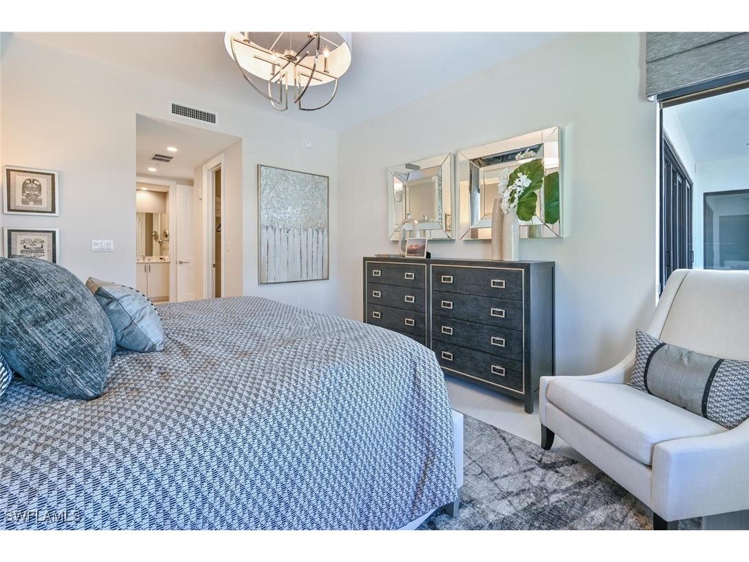 1111 Central Avenue #303 Naples FL 34102 225061538 image20