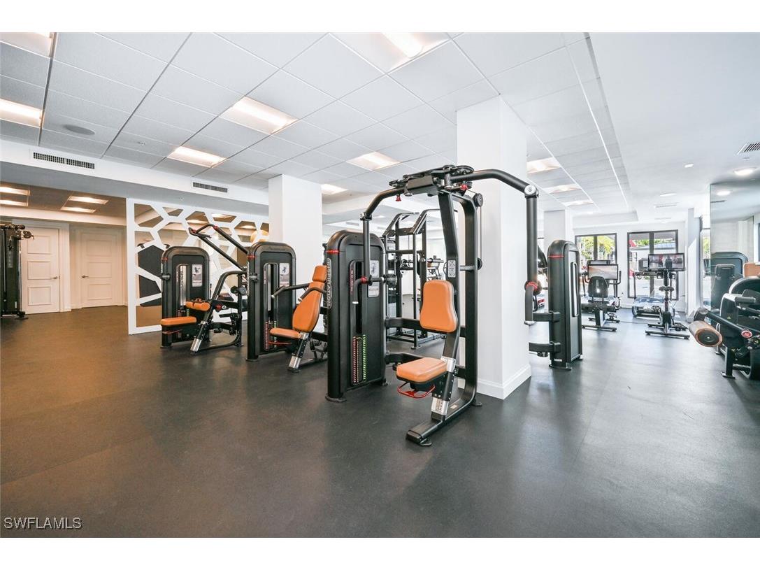 1111 Central Avenue #303 Naples FL 34102 225061538 image40